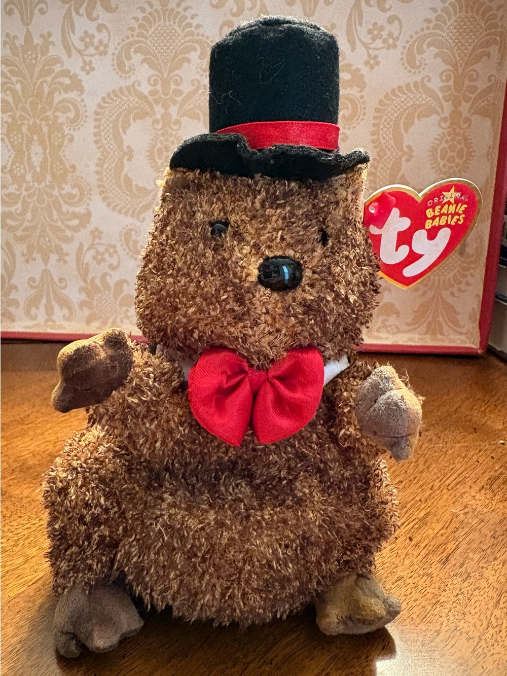 2006 TY Beanie Babies Groundhog Plush with Black Top Hat and Red Bow